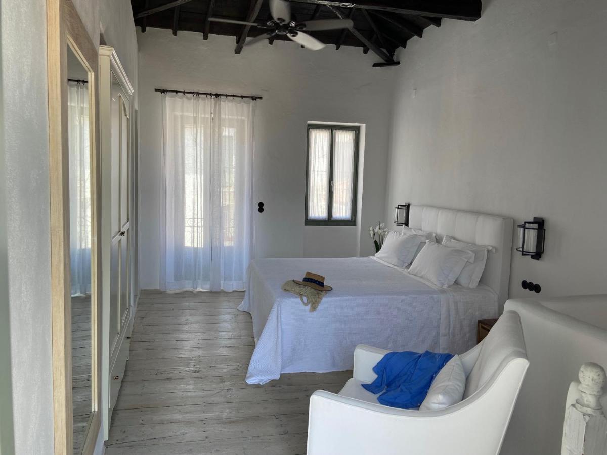 Raphael Skiathos Living-Venetia Villa Esterno foto